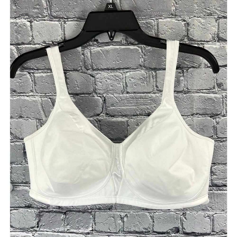 Playtex Women's 18 Hour Silky Soft Smoothing Wireless Bra Size 42DD 4803